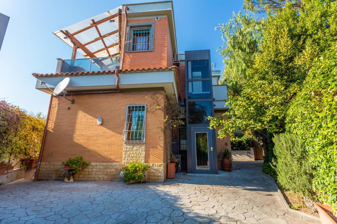St Peter'S Spacious 4 Bdr With Private Parking Appartement Rome Buitenkant foto