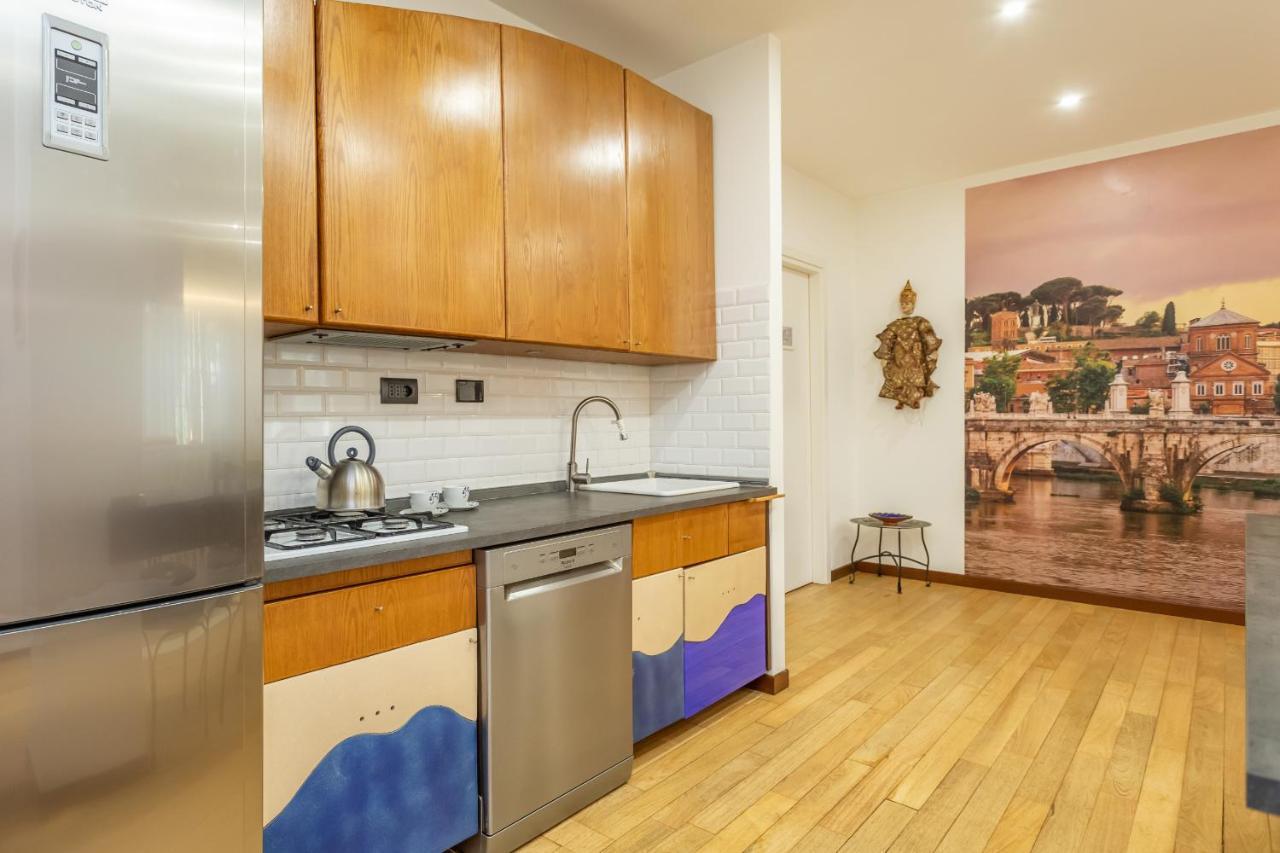 St Peter'S Spacious 4 Bdr With Private Parking Appartement Rome Buitenkant foto