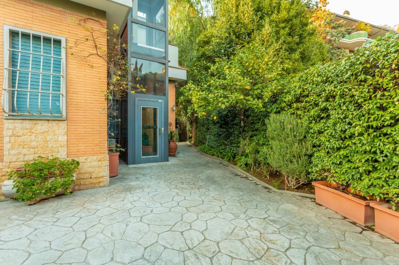 St Peter'S Spacious 4 Bdr With Private Parking Appartement Rome Buitenkant foto